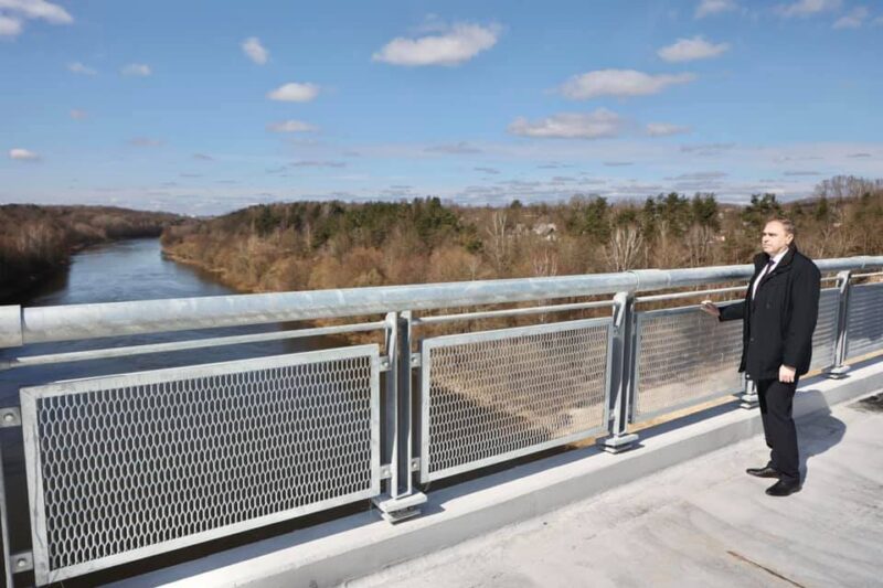 3000 комментариев у Караника на Facebook. Он обещал отвечать, но с одним условием