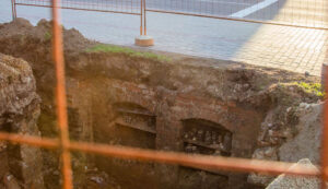 Копали траншею - нашли подвал с закатками. Что еще прячется под улицей Будённого в Гродно улица Будённого в Гродно