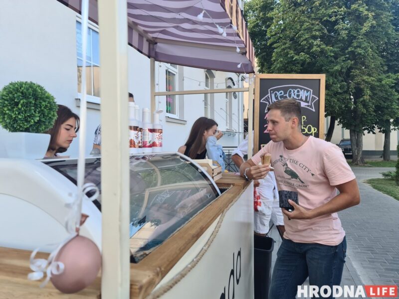мороженое в центре Гродно, на вес, Strada