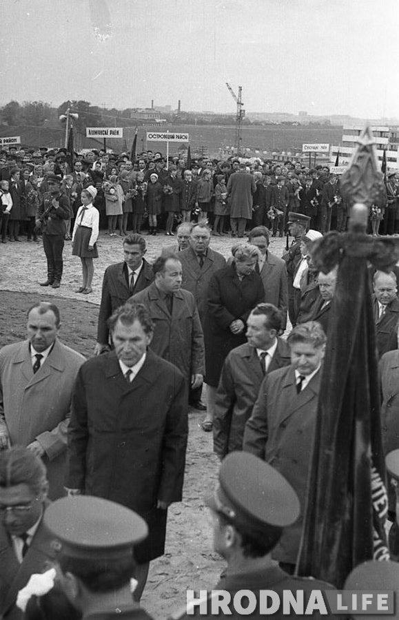 Смотрите, как закладывали капсулу с посланием потомкам у Кургана Славы в Гродно 52 года назад