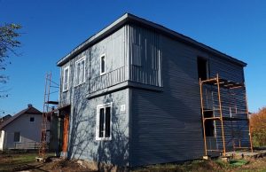 В Гродно могут снести конструктивистский дом 1930-х. Его начали восстанавливать, а сейчас продают В Гродно могут снести конструктивистский дом 1930-х. Его начали восстанавливать, а сейчас продают