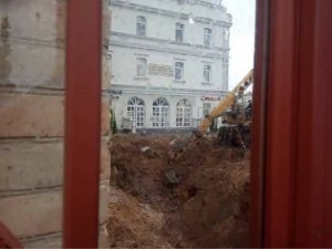 На Советской строят новое здание Семашко. Работы начали без археологического надзора будоўля сямашка