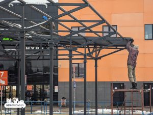 Парковка возле OldCity уменьшится: ее часть займут торговые ряды