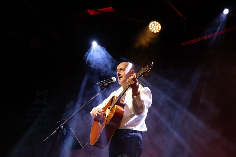 Бард Виктор Шалкевич