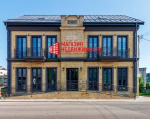 Советских пограничников, 17