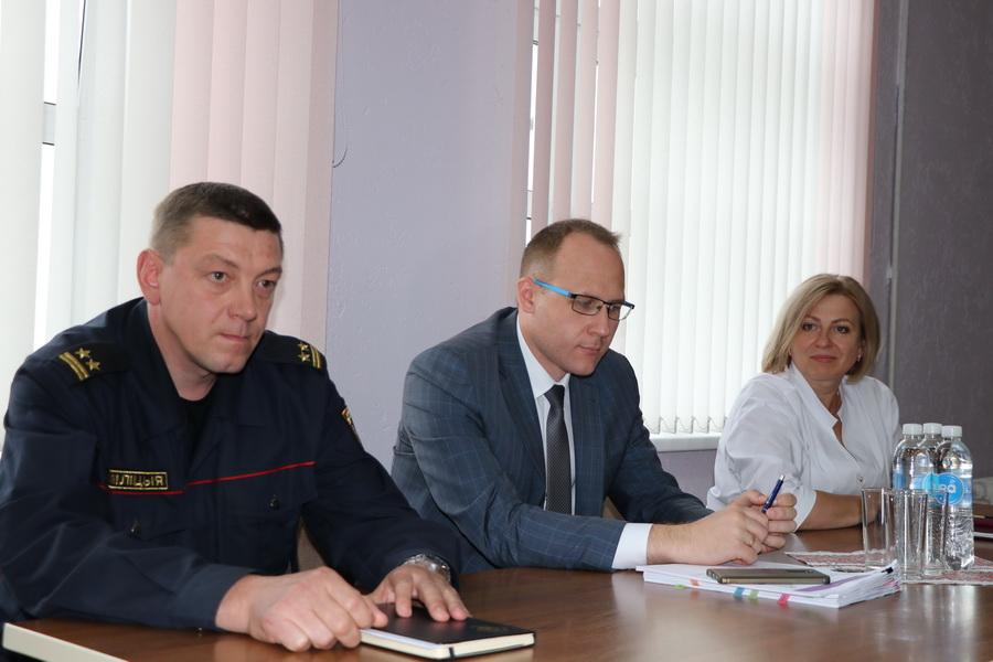 В Щучине на работе скончался заместитель начальника РОВД