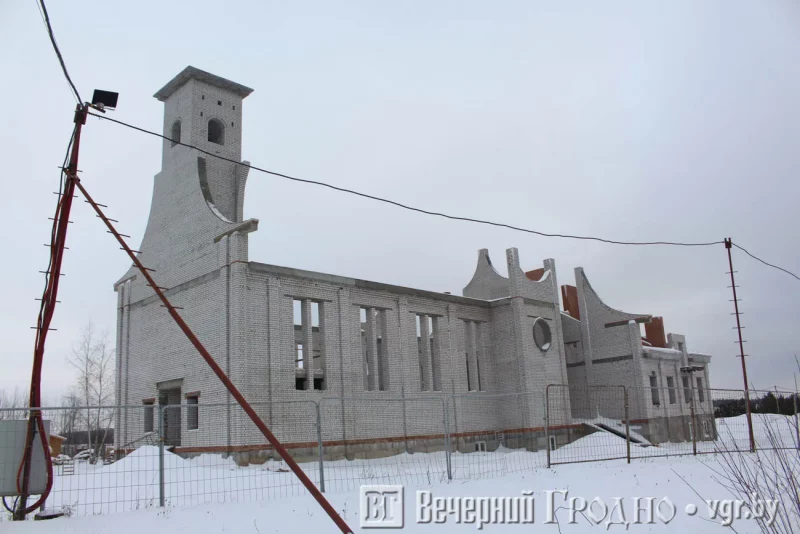 строительство костела в Барановичах