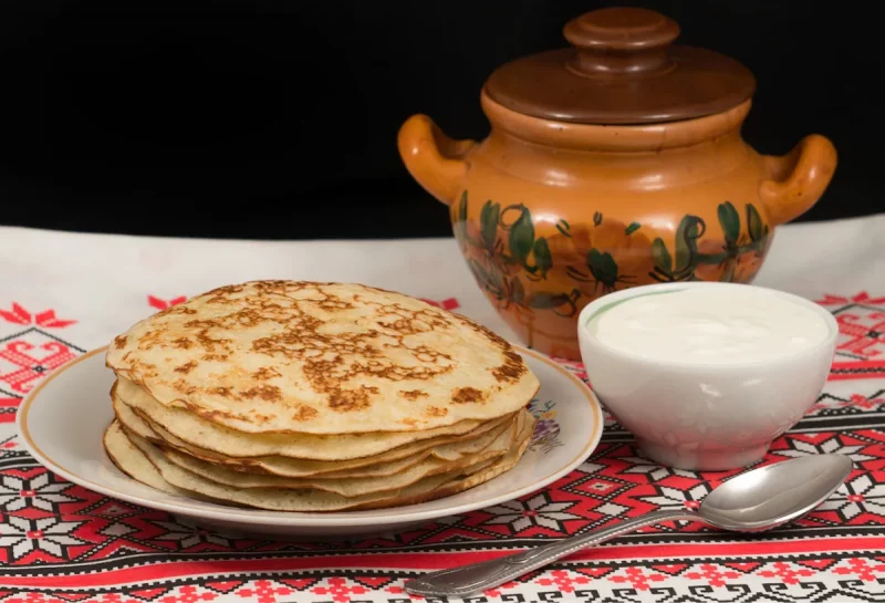 Блины на Масленицу. Фото: iStock