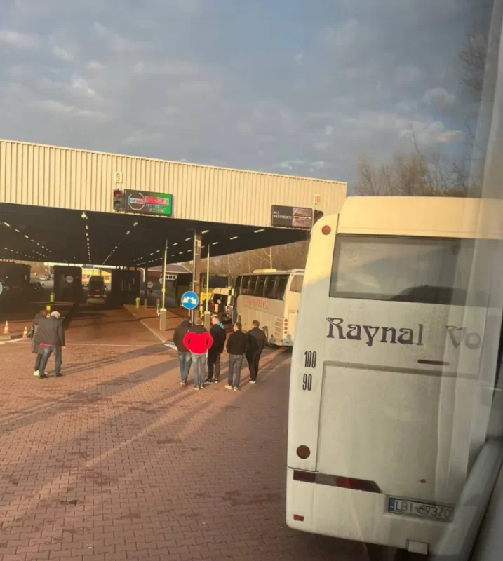 “Чуть меньше двух суток”. Зашкаливают очереди для автобусов на польской границе в Бресте - какие прогнозы? граница Брест-Тересполь