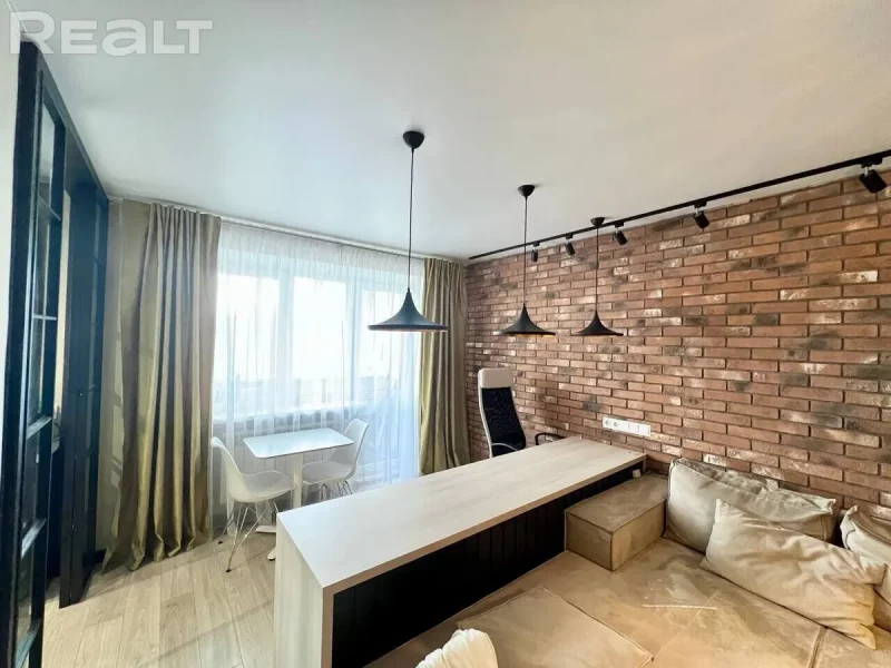 Квартира на Батория.