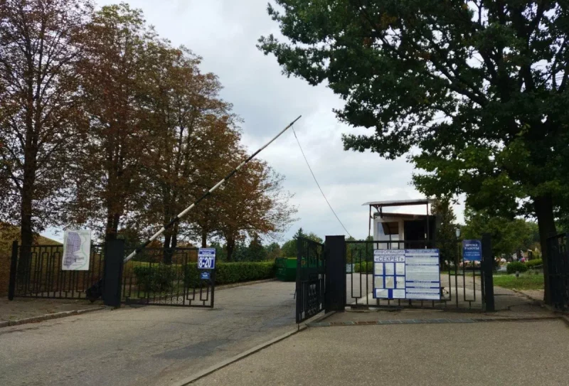 Название урочища «Секрет» произошло от советских партизан? Опровергаем еще один миф из истории Гродно Кладбище «Секрет» в Гродно расположено на месте бывшего урочища «Секрет». Откуда взялось его название?