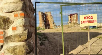 За вход на руины Новогрудского замка начали требовать деньги