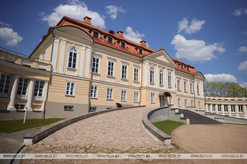 "Белреставрация" может исчезнуть - виноват конфликт из-за Святска под Гродно? Вход во дворец в Святске