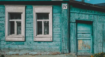 В Гродненской области пустующие дома продают дешевле всего в Беларуси