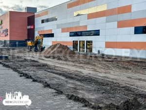 OldCity расширяется: у торгового центра строят павильоны для новых кафе и магазинов