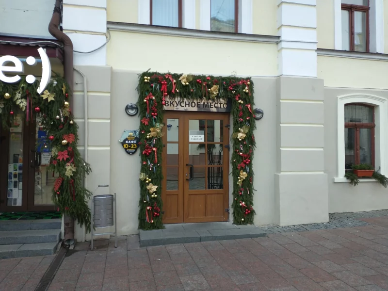 "Гатавалі смачна і не эканомілі на мясе". Гродзенцы настальгуюць па “Пяльменнай” у цэнтры