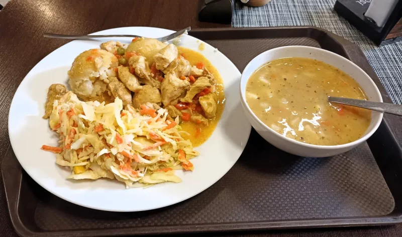 Типичный обед в польском млечном баре