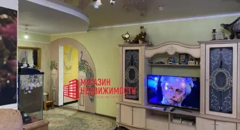 Недвижимость недели: квартира с павлинами продается в городе-спутнике
