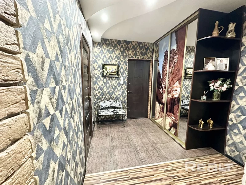 Квартира на Тавлая с леопардом