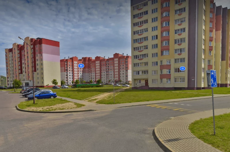 В Ольшанке с аукциона продают участок. Там может появится магазин или кафе 