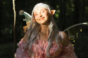 В Гродно появилась Зубная фея — прилетает к детям, у которых выпал первый зуб 