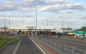 От политзаключенного из Гродно Дениса Ивашина перестали приходить письма. Вероятно, гродненец находится в ШИЗО Тересполь - граница Польши и Беларуси