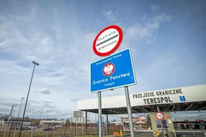 Польша открывает границу с Беларусью Тересполь - граница Польши и Беларуси