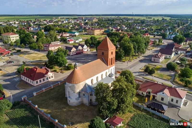 400 человек в Мире жили без контейнеров для мусора. Вмешалась прокуратура Мир; городской поселок Мир; Кореличский район.