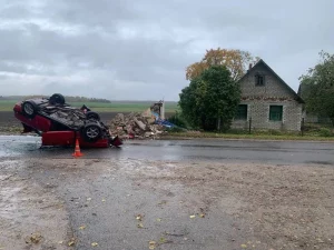 Историческую часовню в Гродненской области уничтожило ДТП Уничтоженная часовня. Фото: shliah.by