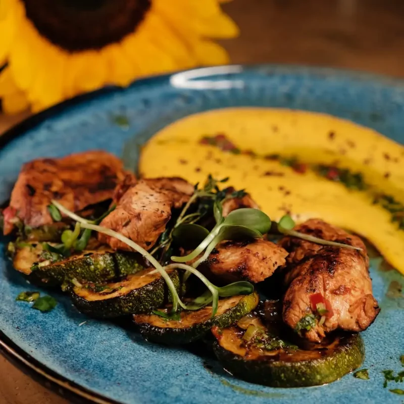 Белыя грыбы і фандзю са швейцарскага сыра. Гродзенскія ўстановы абнавілі меню да восені