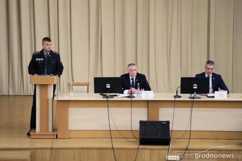 Чиновники Гродненской области борются с пьянством на работе Чиновники Гродненской области борются с пьянством на работе