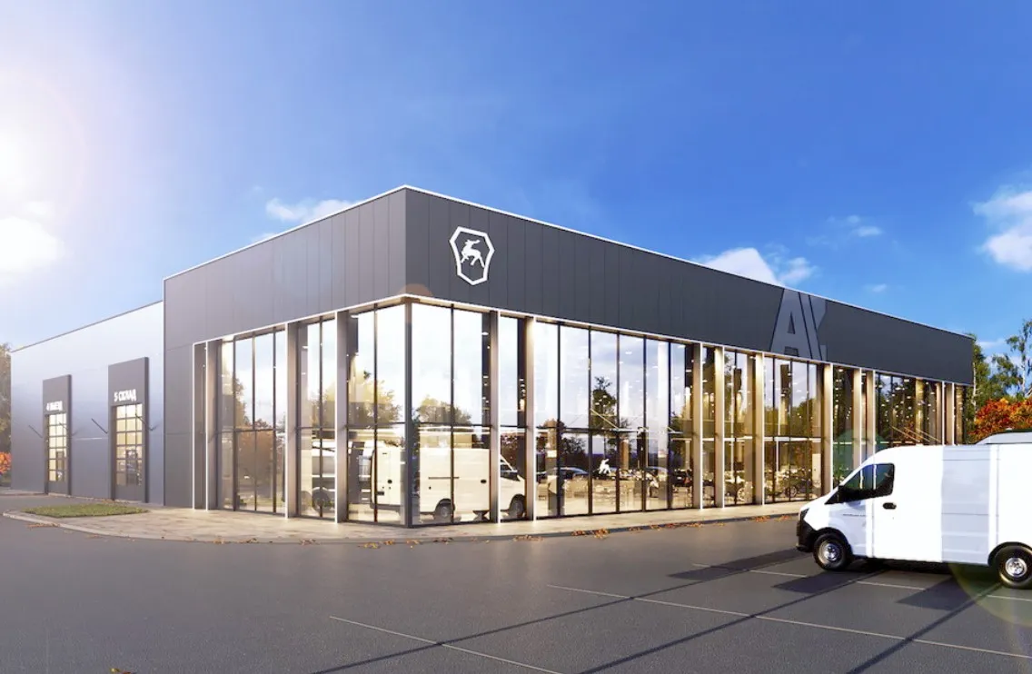 Автосалон на Космонавтов (1)