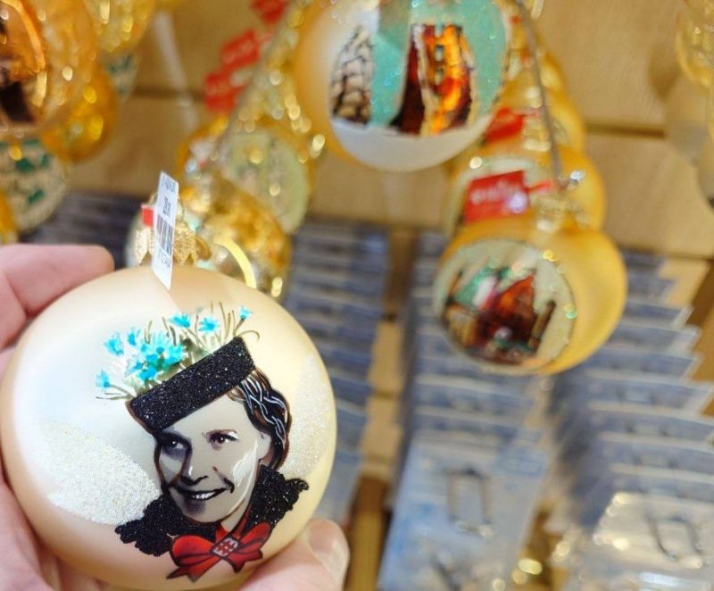 Сувенирный магазин в Минске закрыли после жалоб Бондаревой (обновлено)