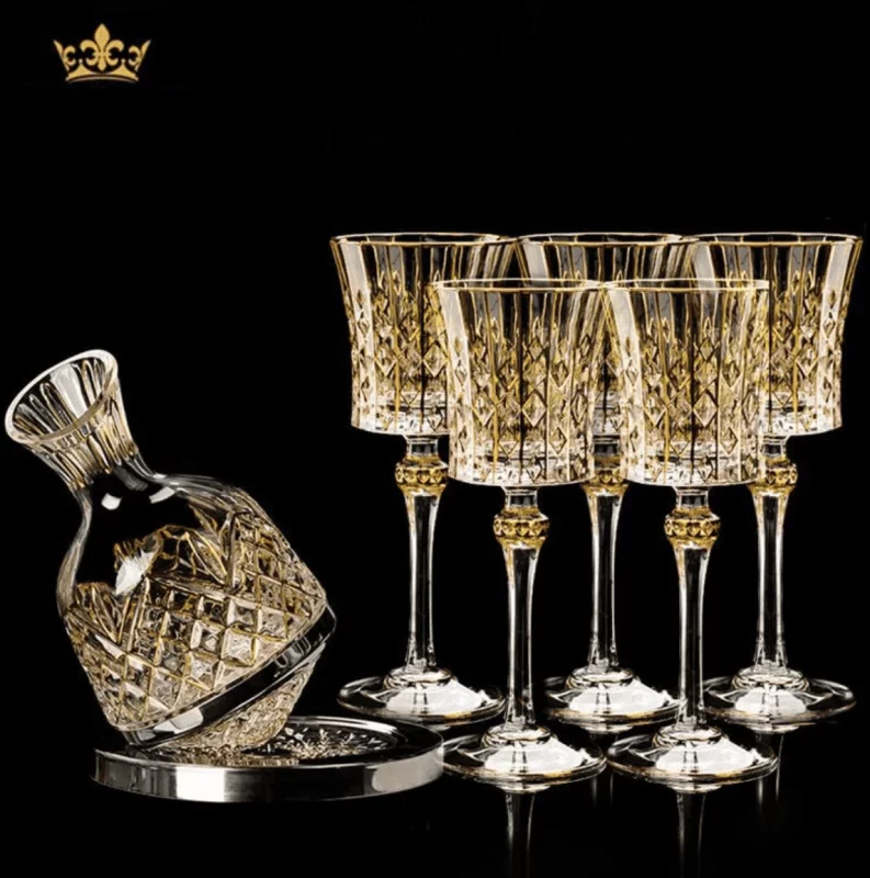 Стеклозавод «Неман» продает хрустальный набор за почти 4 тыс. руб. — белорусы удивлены 