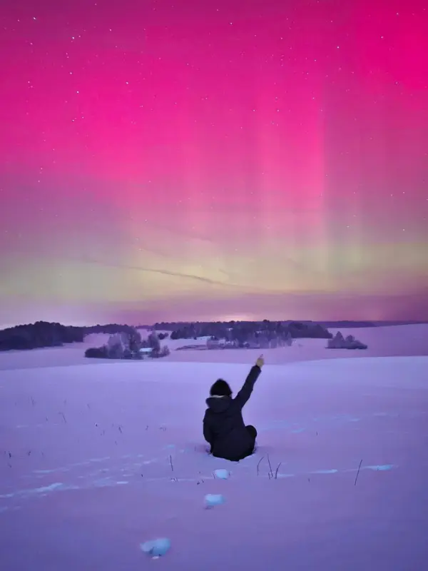Беларусь накрыла сильная магнитная буря: над Гродно заметили полярное сияние
