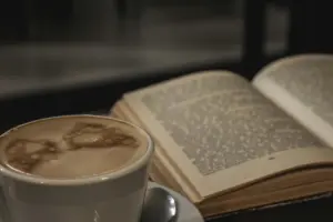 Кофе; книги; буккроссинг в кофейнях Гродно