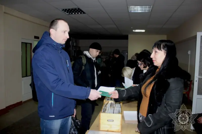 “Принимал батюшку, который крестил нашу дочь”. Гродненцев массово вызывают на военные учения