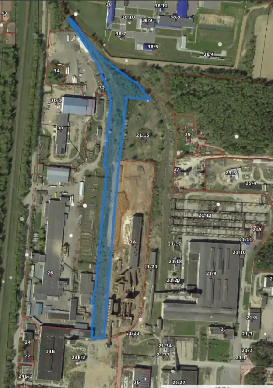 «Кто-то в детстве мечтал о собственной железной дороге». В Лиде продали участок жд-ветки в промзоне