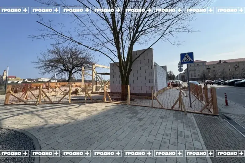 В Гродно появится еще одна кофейня. Горожане недовольны — она закроет вид из другого заведения 