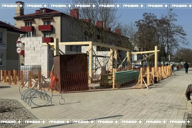 В Гродно появится еще одна кофейня. Горожане недовольны — она закроет вид из другого заведения 