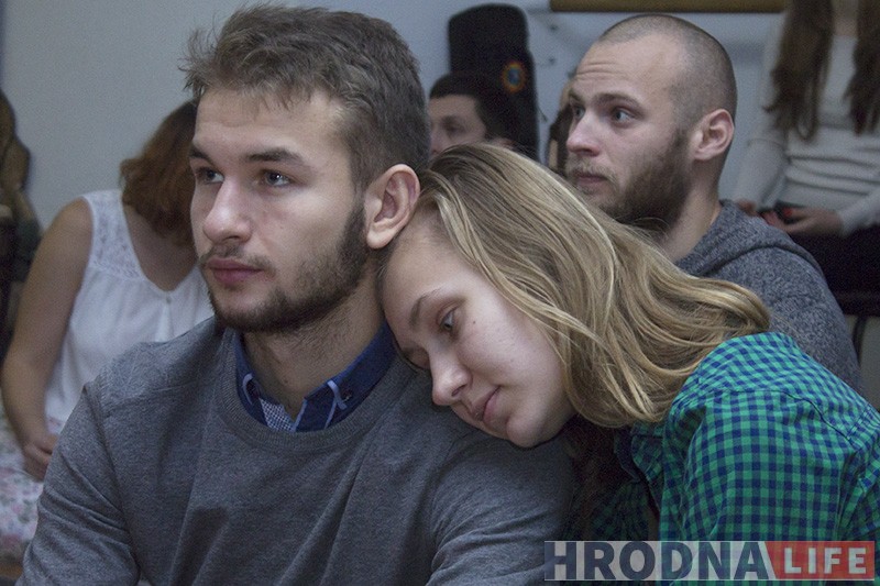 Мантры, танцы і мятная гарбата: як гродзенцы грэліся пад сонечны рэгі ад гурта “СолнцеОстров” Мантры, танцы і мятная гарбата: як гродзенцы грэліся пад сонечны рэгі ад гурта “СолнцеОстров”