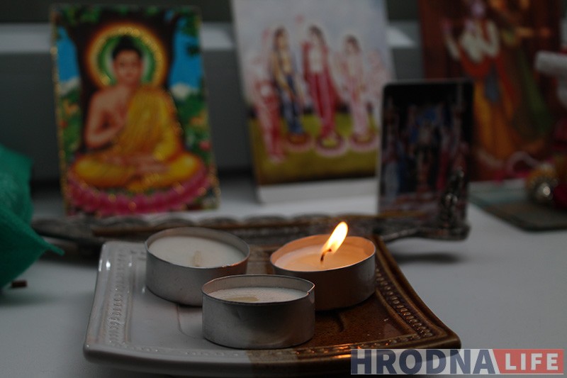 Мантры, танцы і мятная гарбата: як гродзенцы грэліся пад сонечны рэгі ад гурта “СолнцеОстров” Мантры, танцы і мятная гарбата: як гродзенцы грэліся пад сонечны рэгі ад гурта “СолнцеОстров”