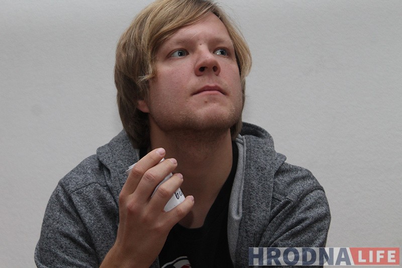 Мантры, танцы і мятная гарбата: як гродзенцы грэліся пад сонечны рэгі ад гурта “СолнцеОстров” Мантры, танцы і мятная гарбата: як гродзенцы грэліся пад сонечны рэгі ад гурта “СолнцеОстров”