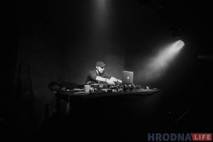 “Аб’ект” - рэйв у старых казармах, які падзяліў гісторыю гродзенскіх тусовак на “да”  і “пасля”