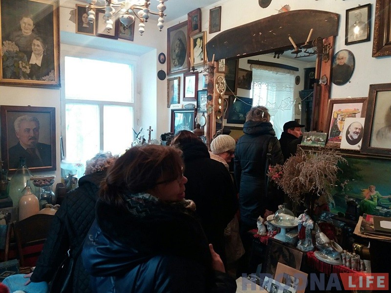 Вялiкая група бязвізавых турыстаў наведала музей Януша Парулiса Вялiкая група бязвізавых турыстаў наведала музей Януша Парулiса