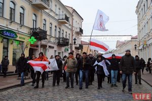 Незадаволеныя гродзенцы выйшлі на мітынг супраць падатку на дармаедства
