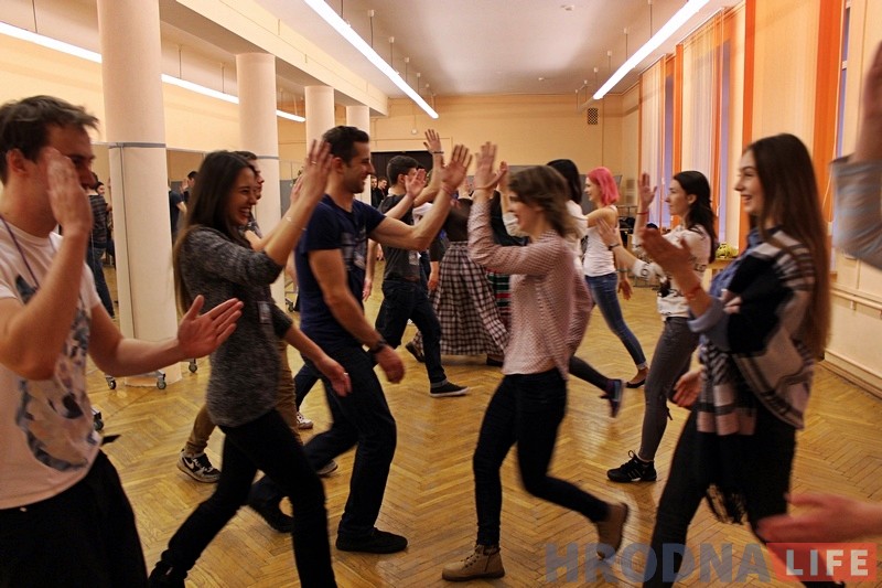 15 еўрапейскіх студэнтаў прыехалі ў Гродна, каб пазнаёміцца з Беларуссю 15 еўрапейскіх студэнтаў прыехалі ў Гродна, каб пазнаёміцца з Беларуссю