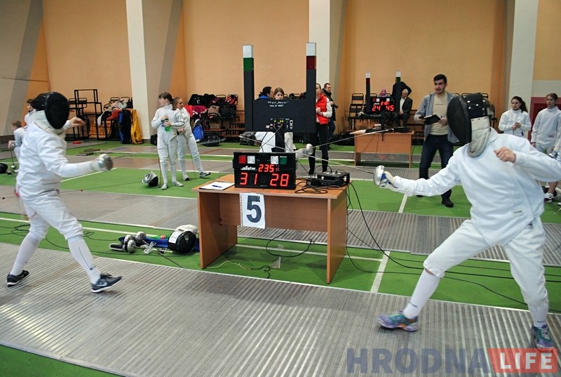 Скрыжаваць шпагі прыехалі ў Гродна прадстаўнікі трох краін Скрыжаваць шпагі прыехалі ў Гродна прадстаўнікі трох краін