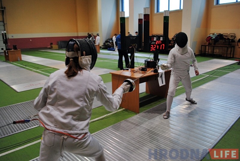 Скрыжаваць шпагі прыехалі ў Гродна прадстаўнікі трох краін Скрыжаваць шпагі прыехалі ў Гродна прадстаўнікі трох краін