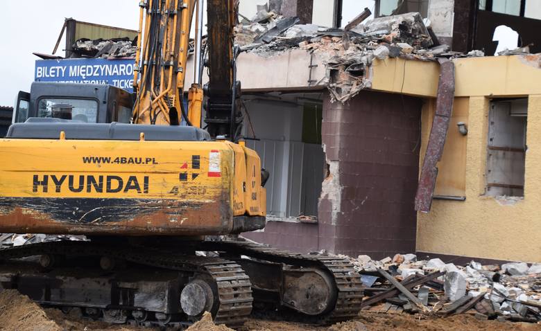 У Беластоку пачалі руйнаванне старога аўтавакзала У Беластоку пачалі руйнаванне старога аўтавакзала